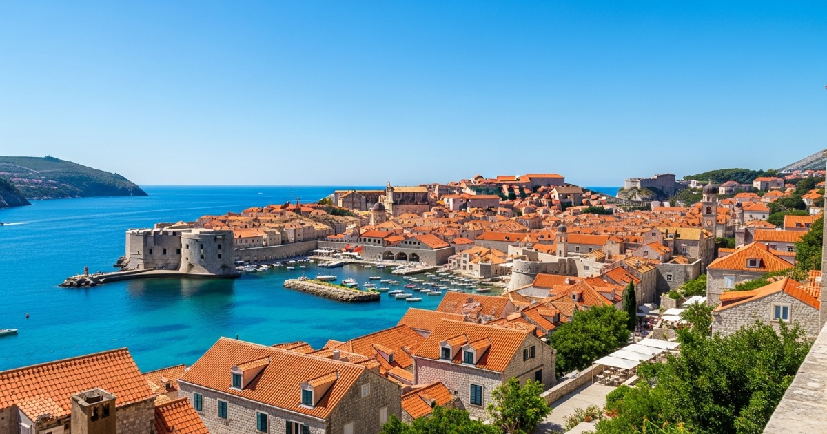 Wakacje Chorwacja odsprzedaz 2026 - apartamenty i hotele taniej. Split Dubrownik